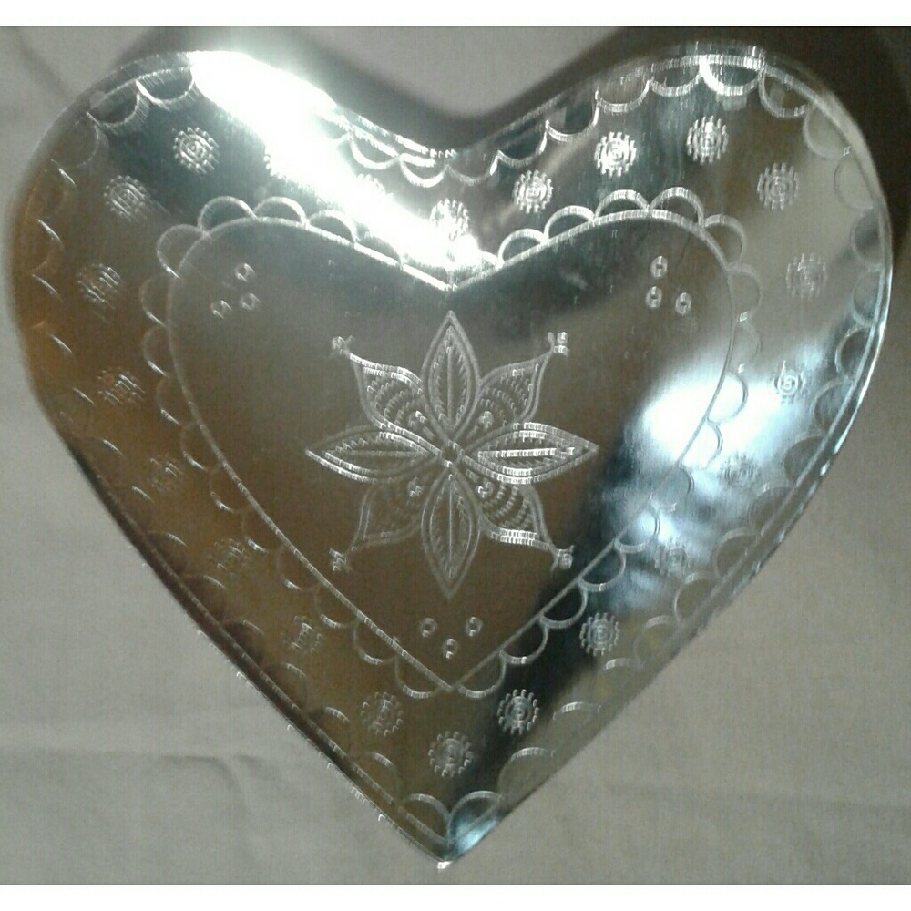 HEART SILVER JEWELRY DISH WITH ETCHED DESIGN